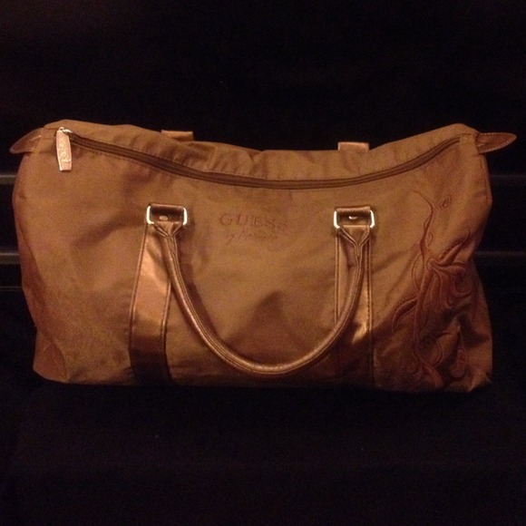 🚫SOLD🚫 Large Guess by Marciano duffle bag