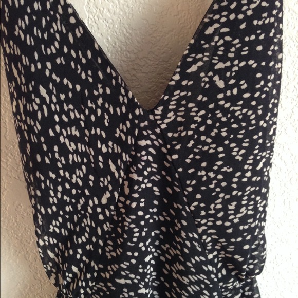 Forever 21 crossback spotted black dress - Picture 2 of 4