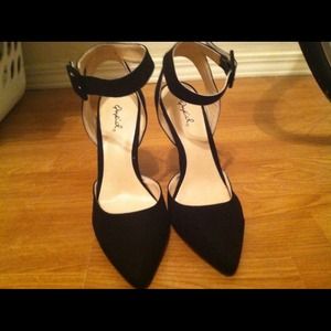 Qupid pumps. Size 8. ON HOLD!