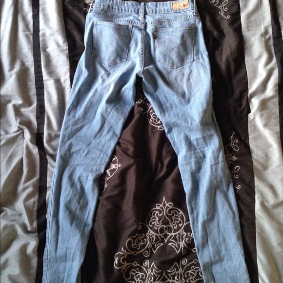 Levi's light denim wash skinny jeans size 25 x 32 - Picture 3 of 4