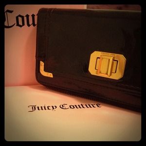 Juicy couture wallet