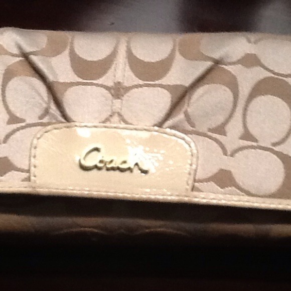 Coach wallet