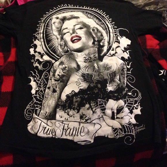 Tattoo Marylyn Monroe shirt