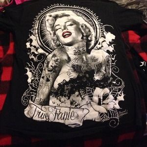Tattoo Marylyn Monroe shirt