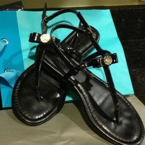 BCBG patent leather sandles