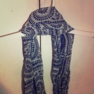 Infinity Scarf.
