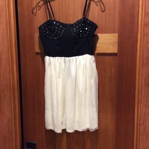 LF Dresses & Skirts - LF BLACK AND CREAM STUDDED DRESS