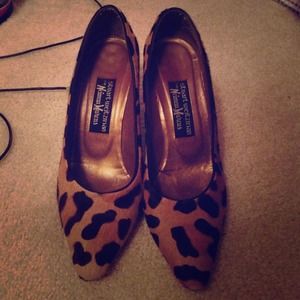 Leopard print Nieman Marcus Heels