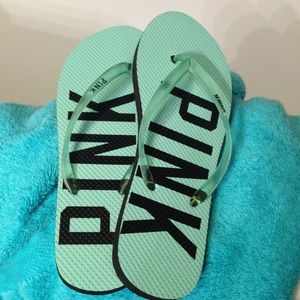 Pink Flipflops and TSwift Bag