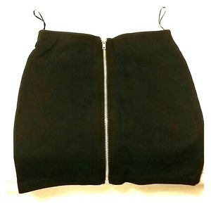 3/$10 Black short tight skirt