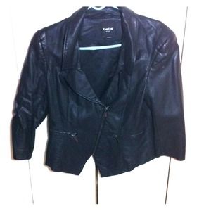 BEBE Black 3/4 Sleeve Leather Look Blazer.