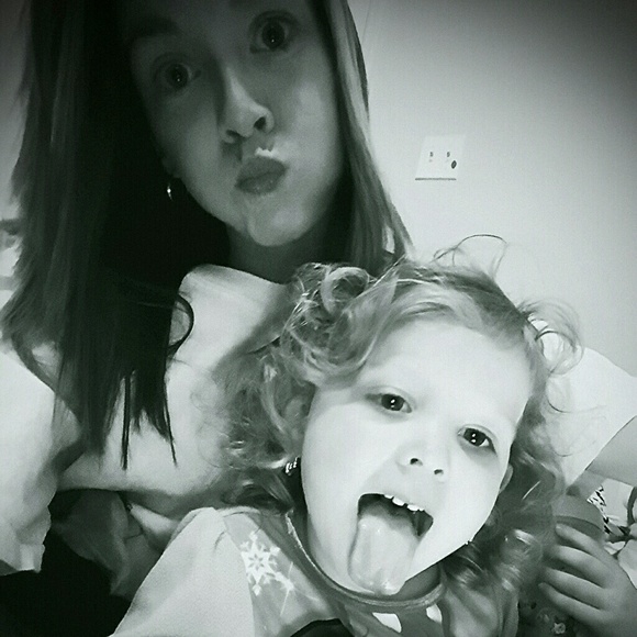 Meet your Posher (: - Picture 2 of 4