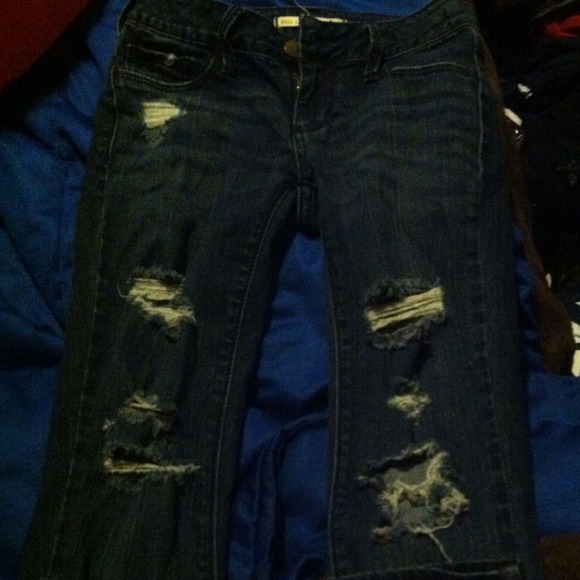 Ripped bullhead skinny jeans