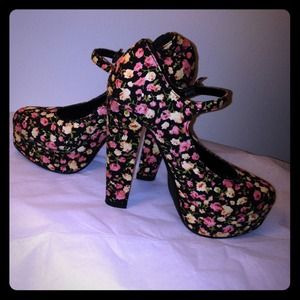 New Flower Print Heels