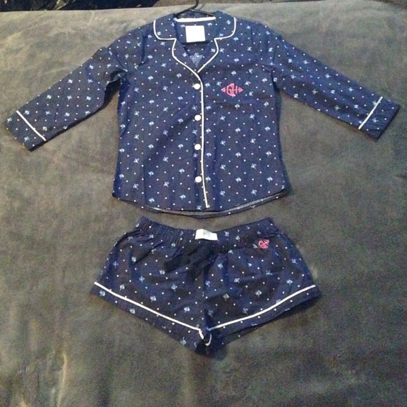 RESERVED Gilly Hicks sleep shirt and shorts SET