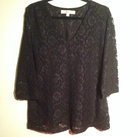Black lace top - Picture 1 of 4