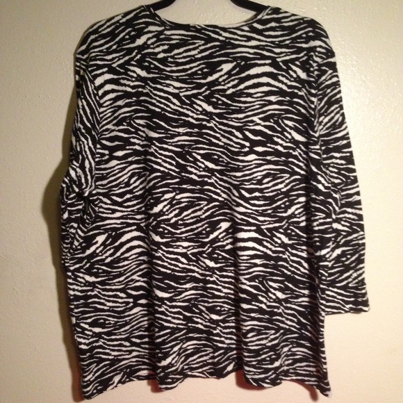 Zebra top! - Picture 2 of 4