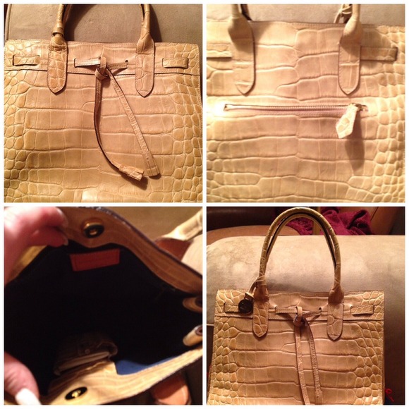 Dooney & Bourke 💯% Authentic - Picture 3 of 4