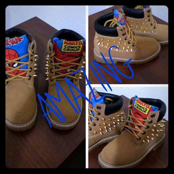 KIDS BOOTS