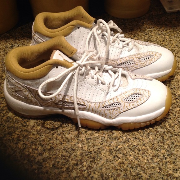 Jordan sneakers 11 retro low