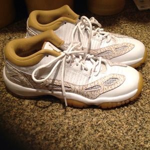 Jordan sneakers 11 retro low