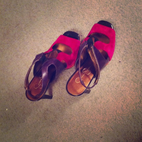 Jessica Simpson bendie sandals