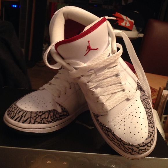 JORDANS ARE SOLD SOLD SOLD SOLD!!!