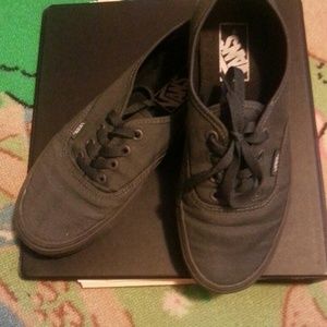 dark gray authentic van mens 6 womens 7.5