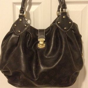 🎈🎈SALE! 🎈Reduced! NEW black handbag.