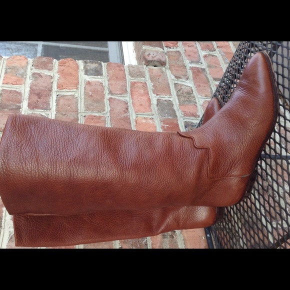 SOLD.  Made in Italy Vintage Leather Boots. Sz 9M