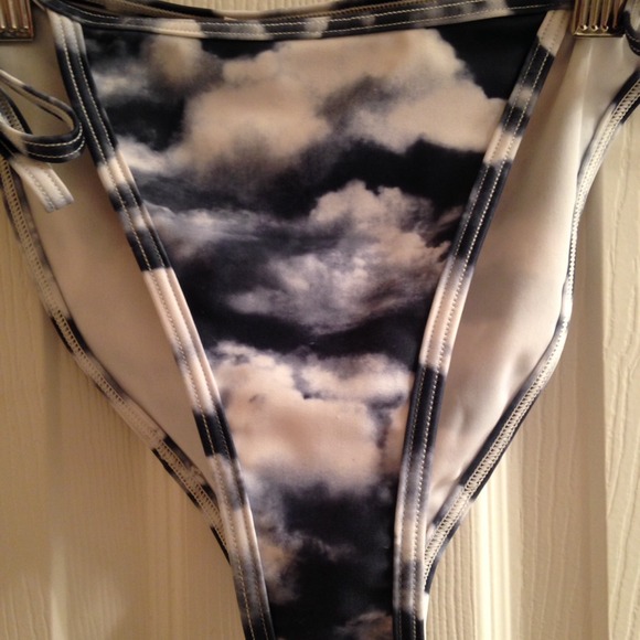 🔴SOLD🔴 - Picture 2 of 4