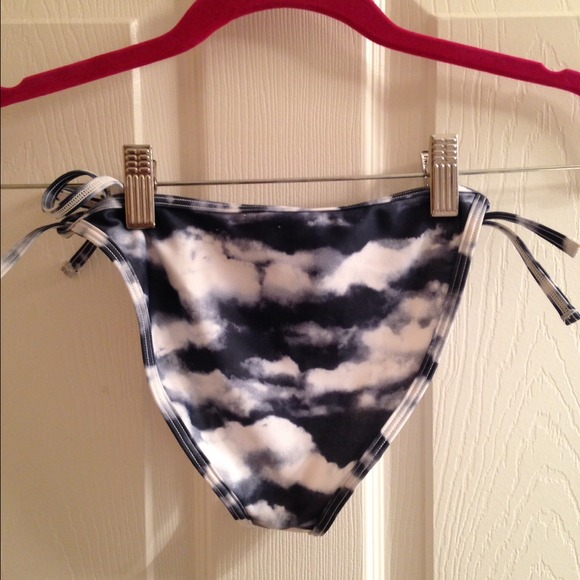 🔴SOLD🔴 - Picture 3 of 4