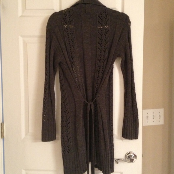Sweater - Picture 3 of 3