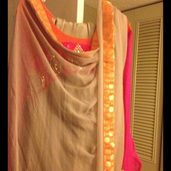 Pakistani three color combination free gown .. - Picture 3 of 4