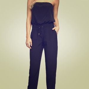Strapless jump suite