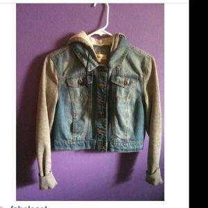 Denim vest/jacket.