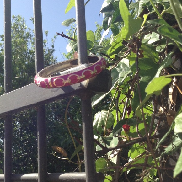 BUNDLED 🎉Host Pick 2/3🎉Fuchsia & Gold Bangle - Picture 2 of 4