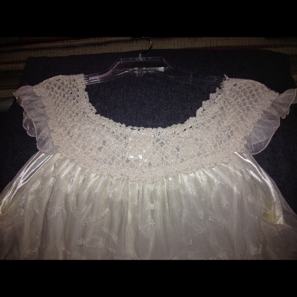 Grace Tops Hp Crocheted Lace Angelsleeve Topnwot Poshmark