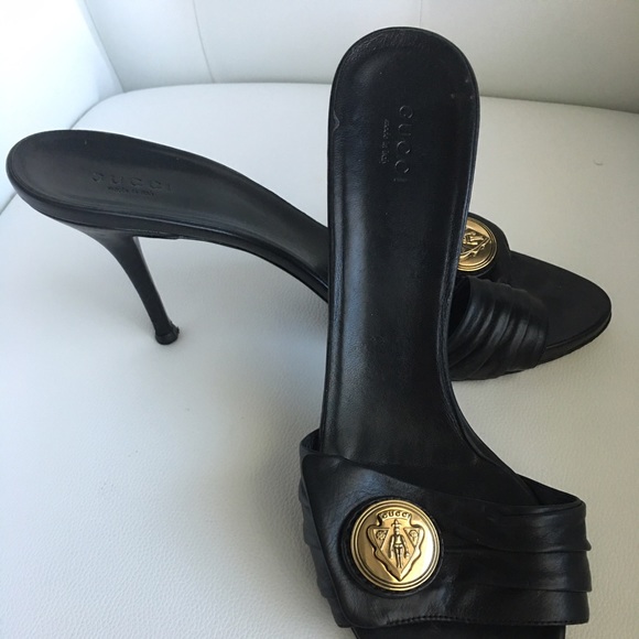 ⛔️SOLD⛔️Authentic Gucci Darwin Black slides - Picture 2 of 4