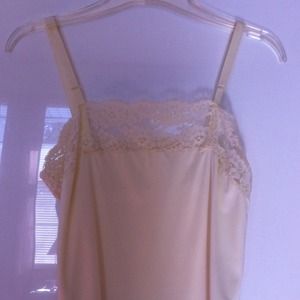 Yellow lace short slip