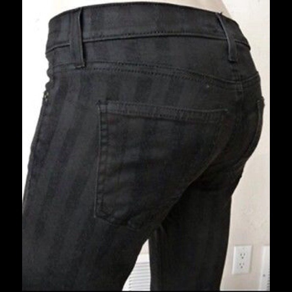 Sold-Current/Elliott The Stiletto Black Stripe