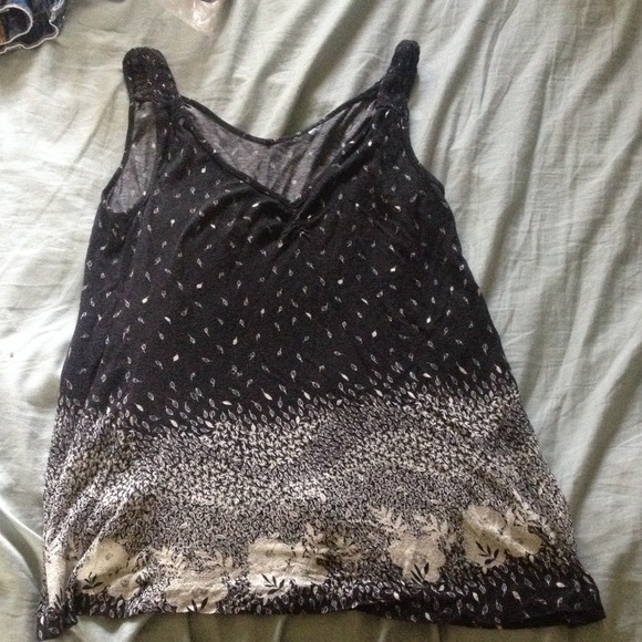 Black tank with white leaf design