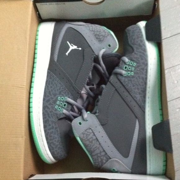 Jordan Flight - Picture 4 of 4