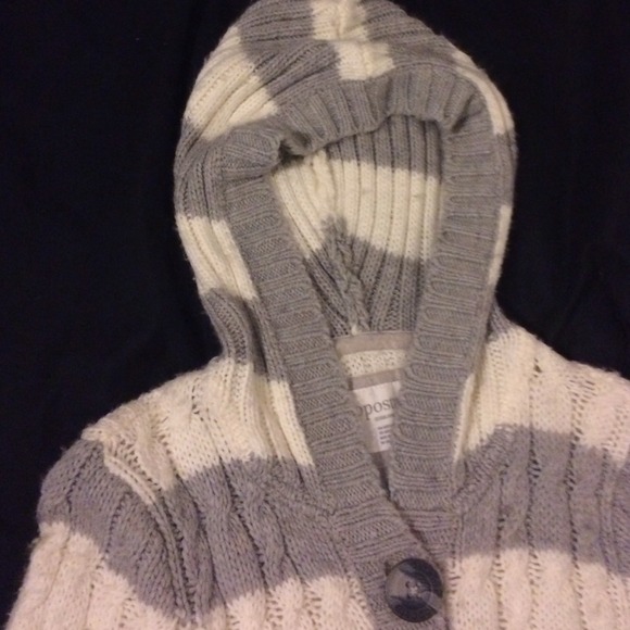 Sweater - Picture 2 of 4