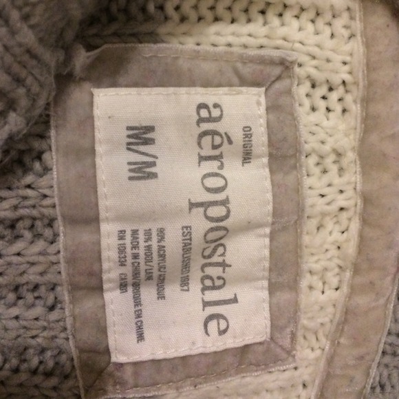 Sweater - Picture 4 of 4