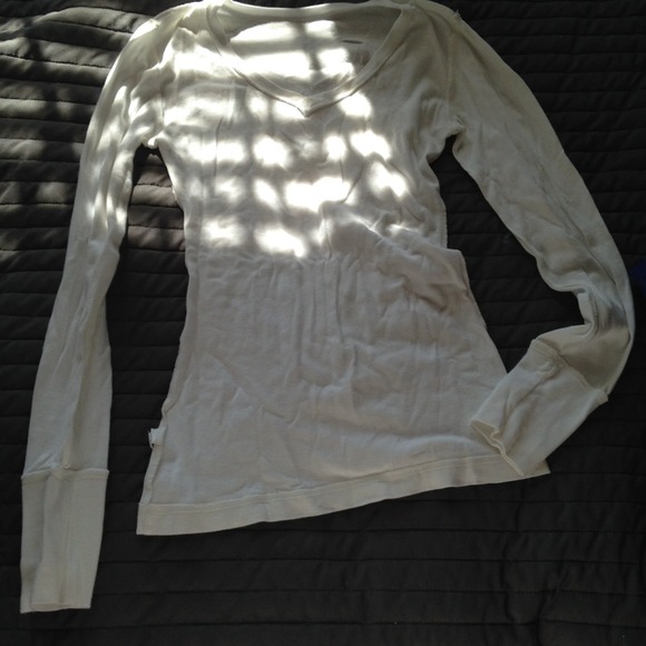 White long sleeve - Picture 1 of 1