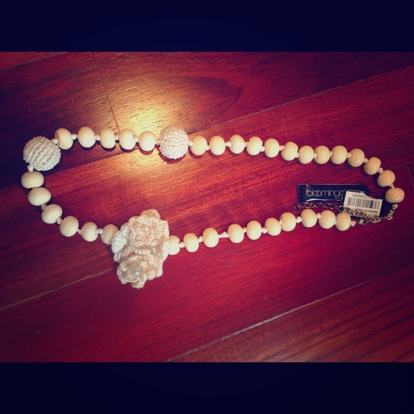 Beaded necklace