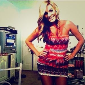 Cute multi colored strapless dress w/ pockets