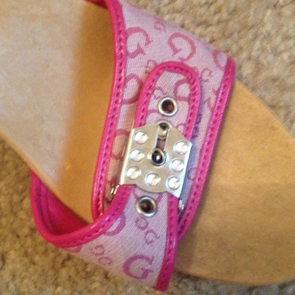 guess mini heels - Picture 2 of 2