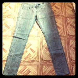 Light Grey Snake Skin Print Stretchy Pant.